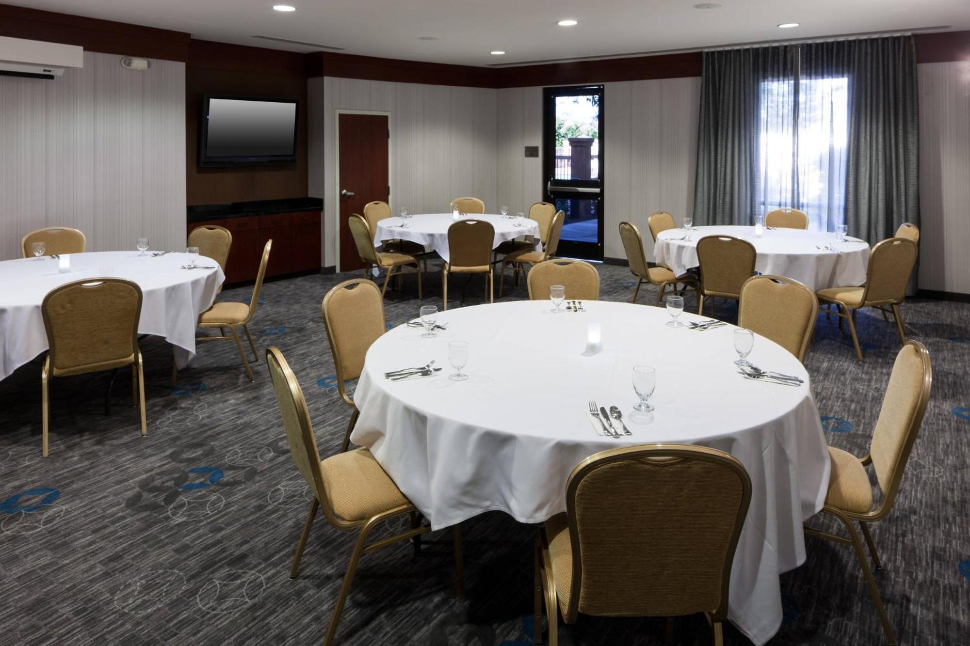 Courtyard By Marriott Santa Clarita Valencia Hotel Exterior foto