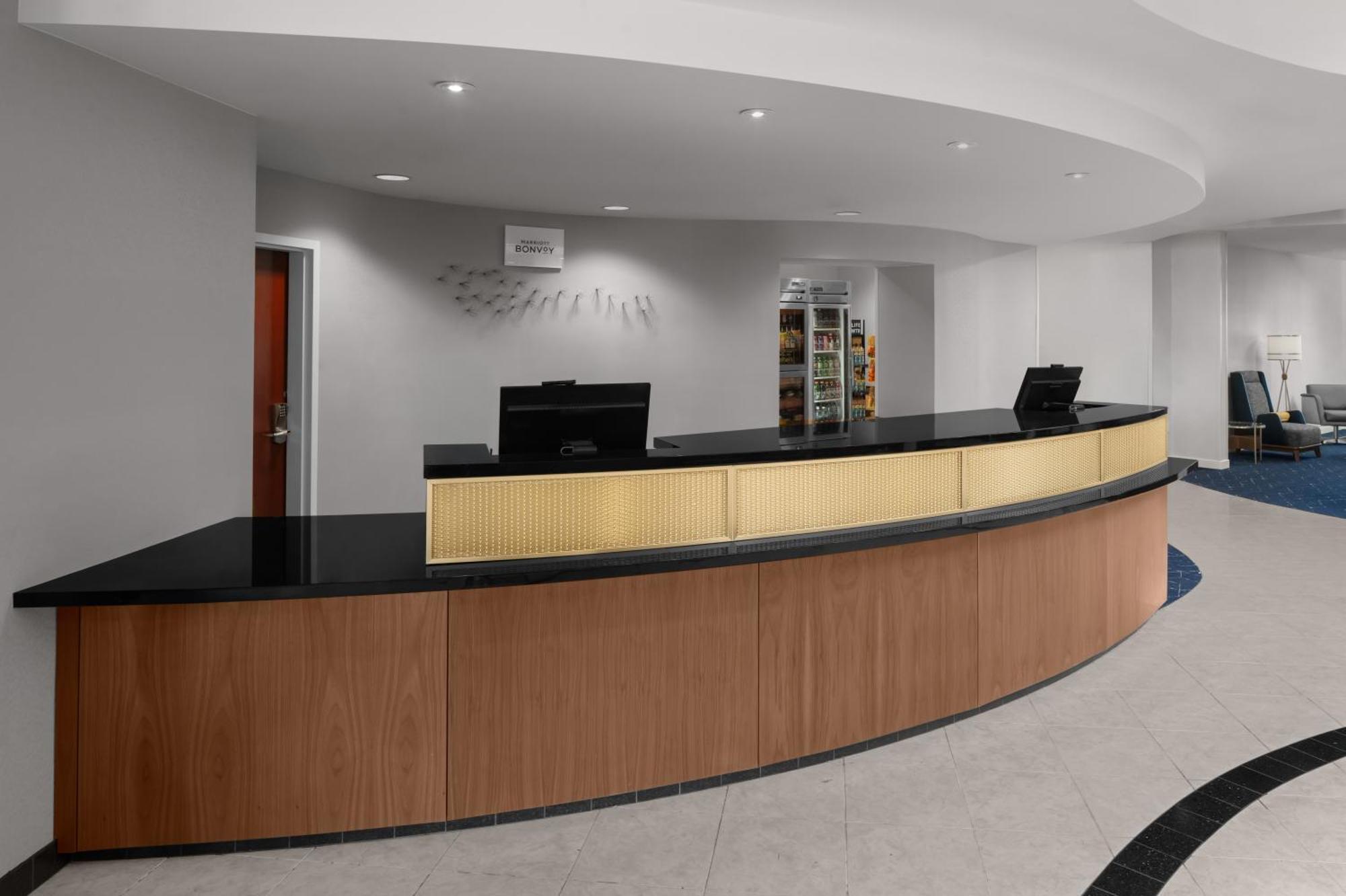 Courtyard By Marriott Santa Clarita Valencia Hotel Exterior foto